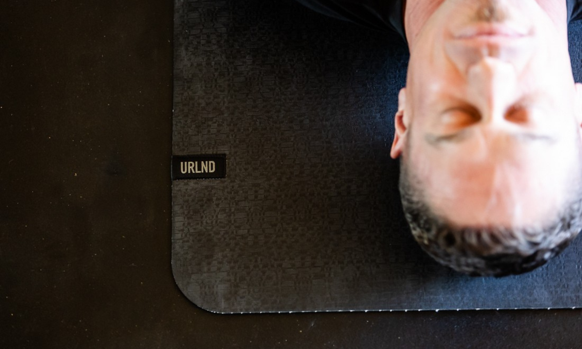 urlnd-banyan-black-mat-in-use.jpg9